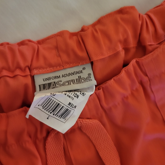 Uniform Advantage Large Orange Scrub Set. - Picture 4 of 7